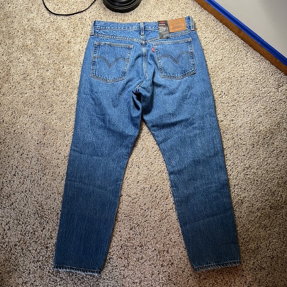 NWT High Rise Free People x Levi’s Wedgie Distressed Jeans- sz30 - Picture 2 of 10